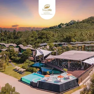 Resort Kalima And *****